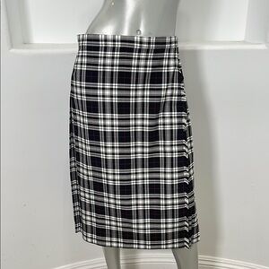 Scotland Ladies Tartan Black White Menzies Skirt Size UK 14  NWT